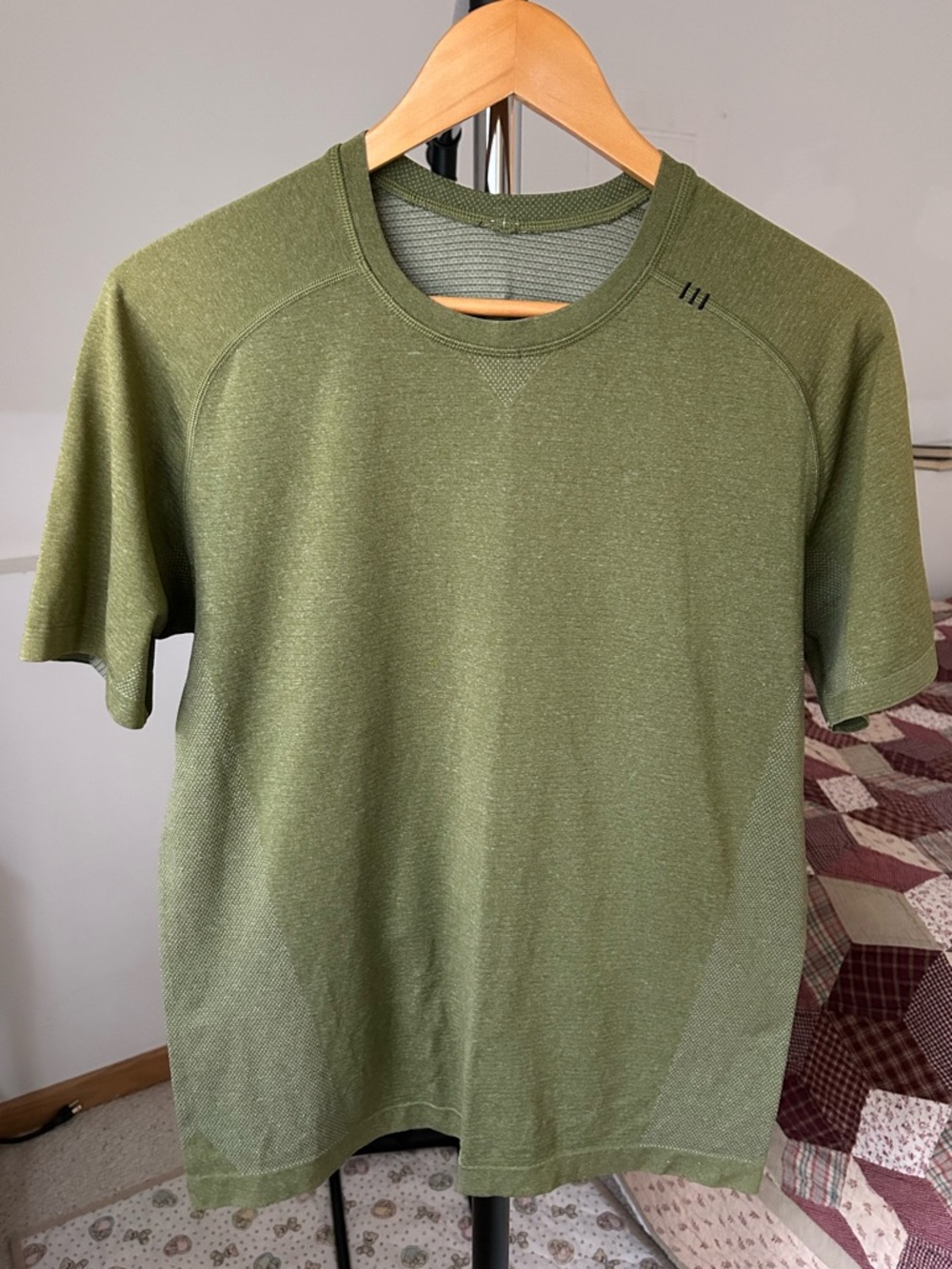 Lululemon Metal Vent Tech Short Sleeve Shirt